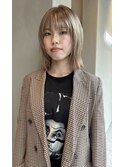 ホワイトベージュ