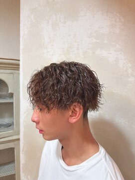 エイミーバイアフロート(amie by afloat) 【伊藤指名限定】刈り上げセンターパート×ツイストスパイラル