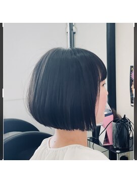 アヴソリューク(Absoluk) ヘアドネーションカット