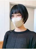 美髪ショートボブ顔周りレイヤー_ba400983