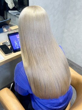 ルシティ(Le City) Melty beige 【ダブルカラー/ブリーチ/髪質改善】