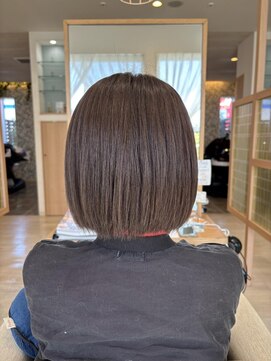 アドラーブル 長岡リップス旭岡店(adorable) オリーブベージュ ぱつっとBOB 20代30代