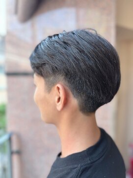 オリオリビューティーサロン(Oli-Oli beauty salon) 刈り上げセンター分け