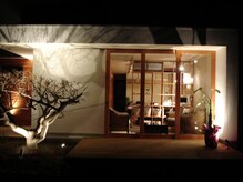 ヘア リゾート ヴィラ(hair resort villa)の雰囲気(落ち着いた店内でゆっくり過ごせます。)