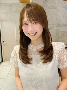 グランド(GRAND) セミロング30代40代ストレートレイヤー前髪なし前髪あり表参道