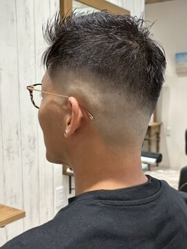 エミュー 大船店(emue) 大船メンズカットスキンフェードカット刈り上げツーブロック30代