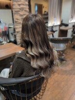 ブランシスヘアー(Bulansis Hair)&nbsp;透明感スタイルでゆる巻きスタイル