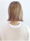 ベージュボブ_くびれミディイヤリングカラー_ba320091
