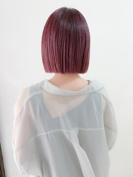 ジェム(GEM) ピンク×ラベンダー/切りっぱなしミニボブ