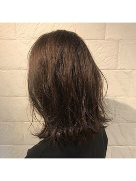 イーチ ヘアーアンドトータルビューティ(each hair&total beauty) 肩ハネナチュラル♪　【青木元子】