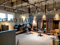 GLAD HAIR DESIGN【グラッドヘアーデザイン】