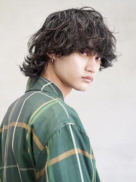 フィフス トウキョウ (fifth TOKYO) 波巻きパーマメンズマッシュウルフツイストスパイラルパーマ