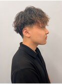 刈り上げマッシュ 強めツイストスパイラル