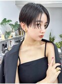 切りっぱなし　ハンサムショート　ストレート　ショートカット