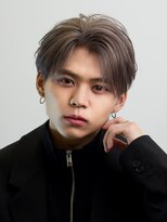 オーシャントーキョーオーバー(OCEAN TOKYO OVER) 韓国ヘアカルマパーマコンマバングセンターパート黒髪ウルフ