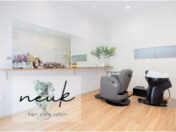 頭皮ケア・育毛促進　neuk hair care salon【ヌック】