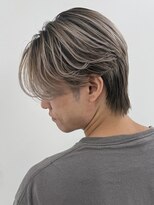 イーラ 2d(era)&nbsp;カット　バレイヤージュ　センターパート　デザインカラー