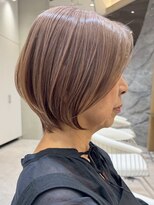 ソワネ 表参道(soigne)&nbsp;表参道白髪ぼかし顔周りレイヤーくびれショートボブアッシュ40代