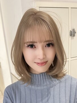 フリーラ 表参道(freera) ミディアムレイヤーカット ブリーチカラー 似合わせカット