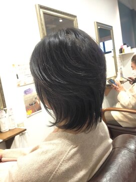ヘアー グリーン(hair green) 40代50代60代/ウルフレイヤー/ミディアムウルフ