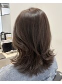 くびれシルエットで ナチュラルに垢抜ける髪へ◎
