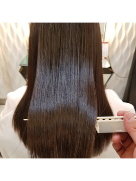 クオリス 赤塚店(QUALIS) 20代30代40代/髪質改善/トリートメント/ナチュラルストレート