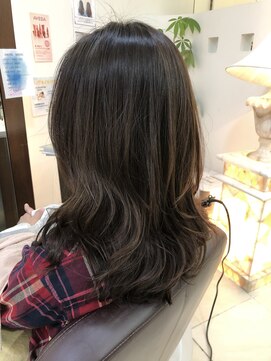 クォーターリゾート(QUARTER RESORT) デジタルパーマ 毛先パーマ オフィスヘア デザインカラー