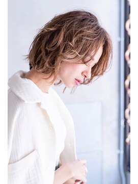 ロロ(ro-ro) 【恵比寿ro-ro】ナチュラルウルフ×ナチュラルベージュ