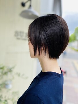 スール(SUR) 大人可愛いショートボブ