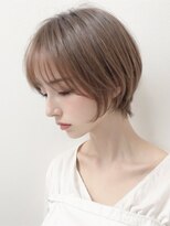 ワイワイ甲子園(wywy.)&nbsp;くびレイヤーエモージュ斜めバングイメチェン愛されショート