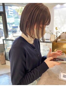 パークレーン アイス イヴェン(park lane ICI yeven) ブリーチなしグレージュ　切りっぱなしボブ　外ハネボブ　矢場町