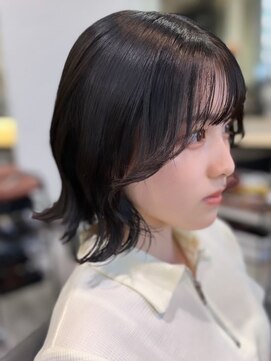 ベレーザ 渋谷(BELEZA) 5812黒髪アッシュブラック韓国ヘア波巻きボブワンカールパーマ