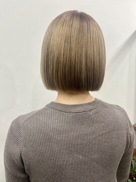 ピース ヘアーワーク(PEACE HAIR WORK) ベージュカラーボブ