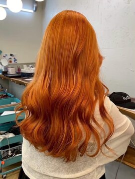 ロミー 本厚木(ROMMY.) ロング◎ブリーチダブルカラーコーラルオレンジ韓国風巻き本厚木