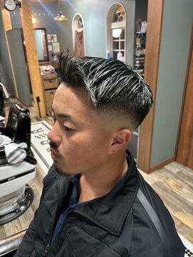 スタンドバーバー 柏(STAND BARBER) MEN’S HAIR/波巻きツイストスパイラル/リバースセンターパート