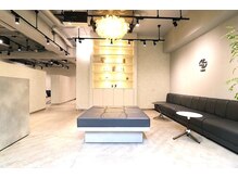 キュア 表参道(CURE)の雰囲気（【受賞歴◎】縮毛矯正&髪質改善の最強サロン/表参道駅/髪質改善）