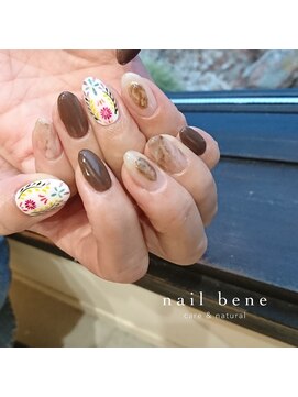 マニャーナ Manana 美容室 モロッコネイル