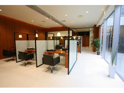 マゼル 青山店(mazele)の写真