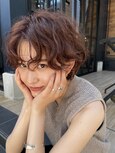 ショートボブパーマ20代30代40代イヤリングカラー大人可愛い