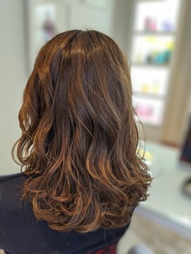 カラーラバー 学芸大学(COLOR LOVER) 細かめハイライト＆モカブラウン/20代30代40代50代