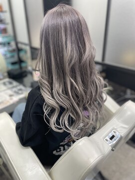 モノ アンド イニ(Mono & inni) カラーエクステ