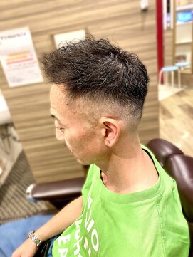 銀座マツナガ 神田店 ジェットモヒカン風ハイスキンフェードショートツイスパ