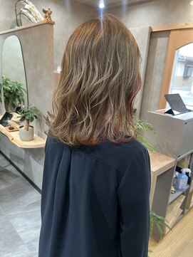 ウル(ulu.) 大人可愛い♪ベージュ×オレンジインナーカラー