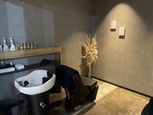 快適な寝心地を追求したフルフラットシャンプー台