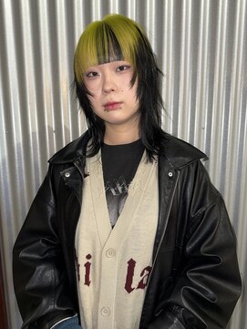 シイ(SIE) ライムグリーン×ブラックのルーツカラー☆☆