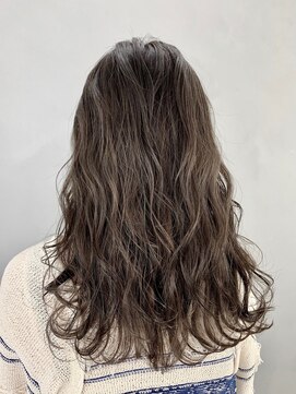 アルバム 新宿(ALBUM SHINJUKU) アッシュグレージュ_丸みショート無造作カールボブディ_ba192242