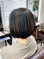 ベッカ(Becca) ハイライトボブ