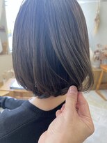 マロウ(mallow) 《花屋併設》ロブヘア/ウェットスタイル/グレージュカラー