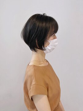 ゴーズゴードットビー 吉祥寺(go s go .b) アッシュカラーの大人ショートボブ【吉祥寺】