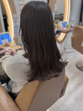 アドラーブル けやき通り店(adorable) 韓国風セミロング【ハイライト】ベージュカラー　20代30代